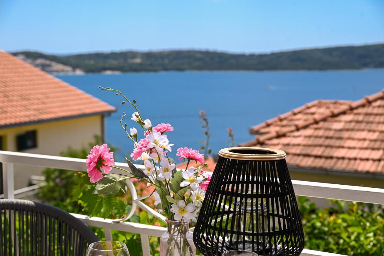 Apartment Spira Puovica Trogir Exterior photo