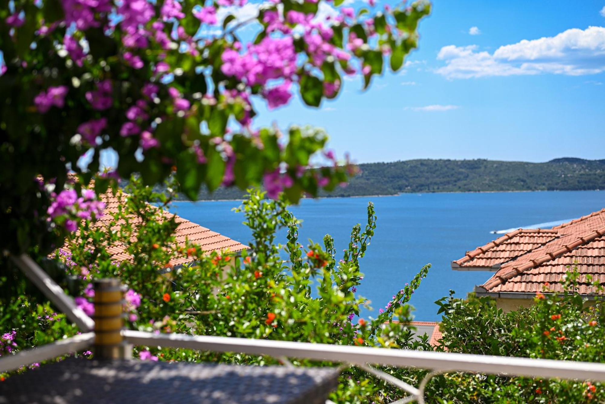 Apartment Spira Puovica Trogir Room photo