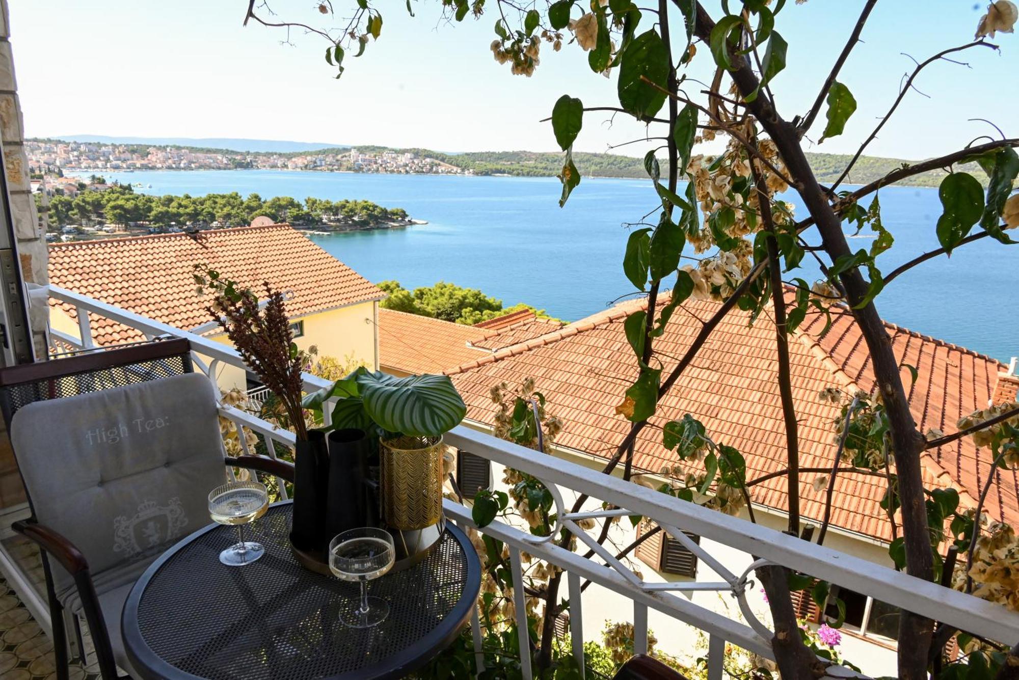 Apartment Spira Puovica Trogir Exterior photo