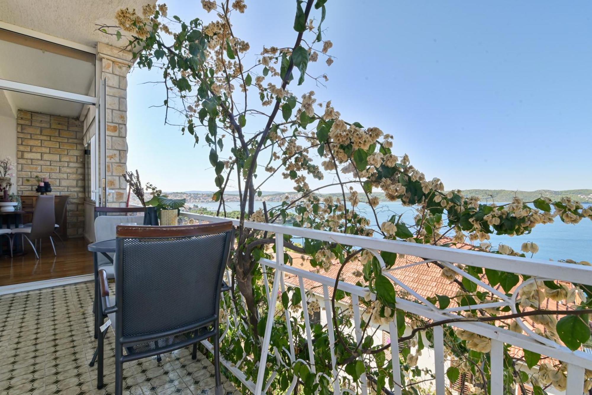 Apartment Spira Puovica Trogir Exterior photo