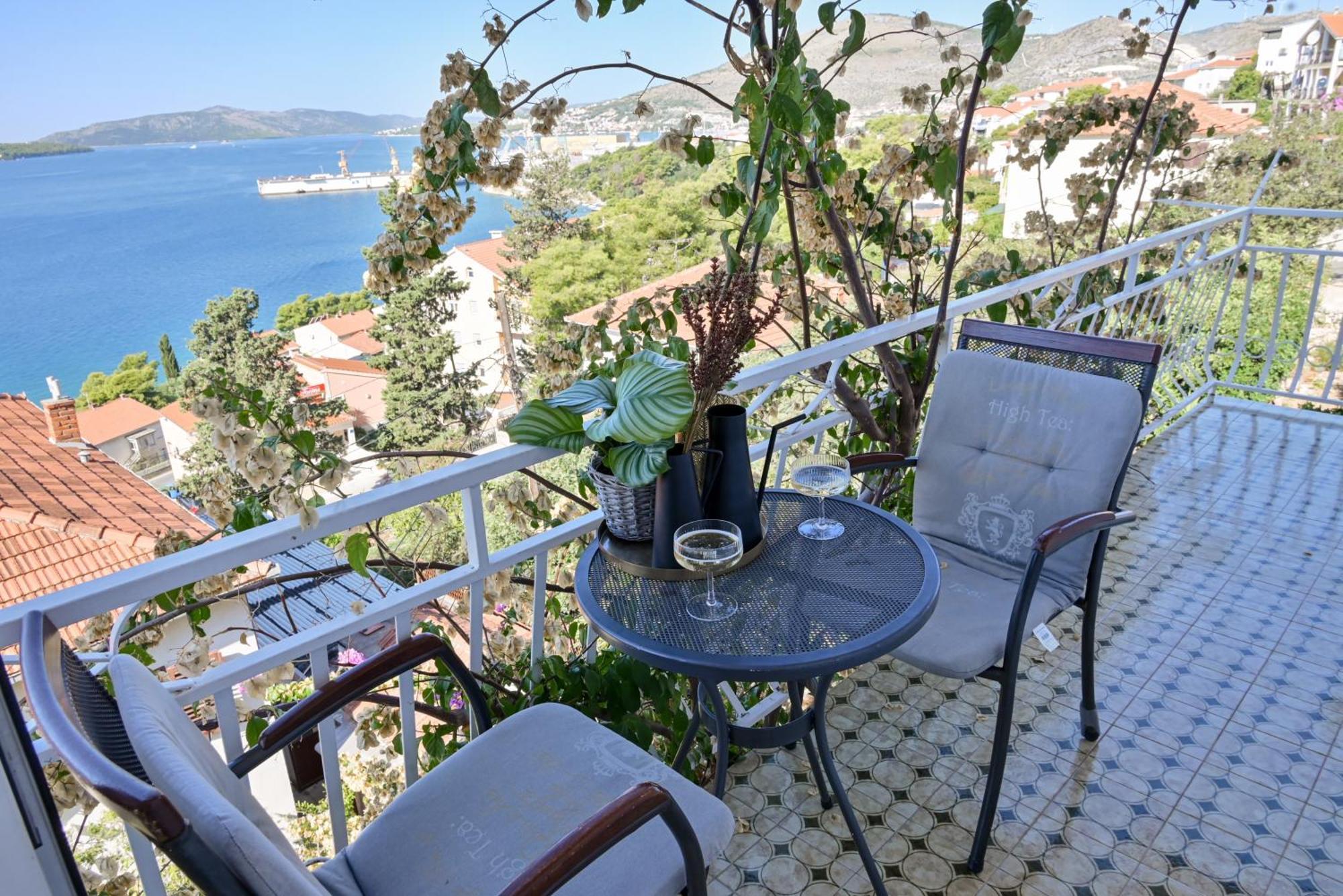 Apartment Spira Puovica Trogir Exterior photo