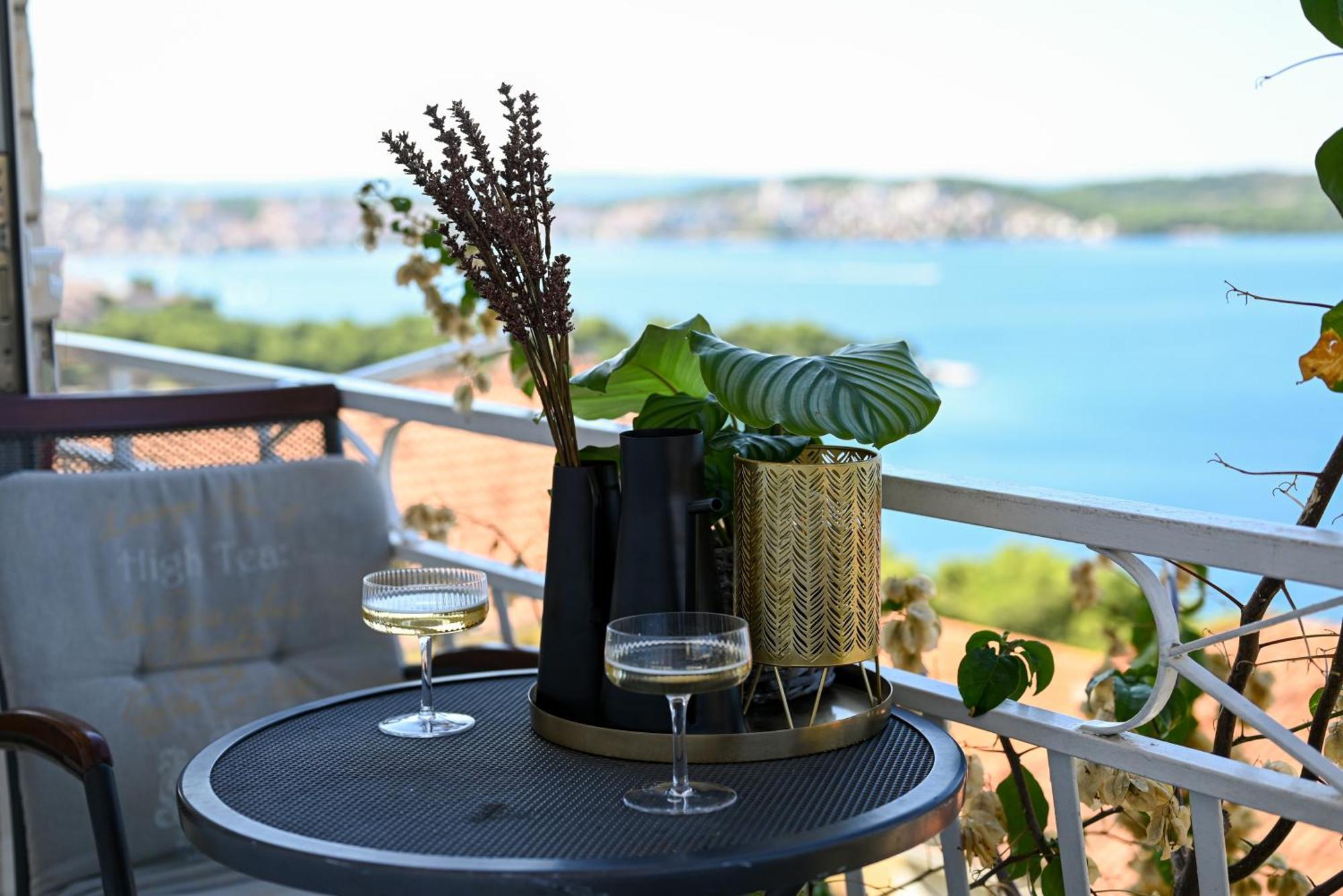 Apartment Spira Puovica Trogir Exterior photo