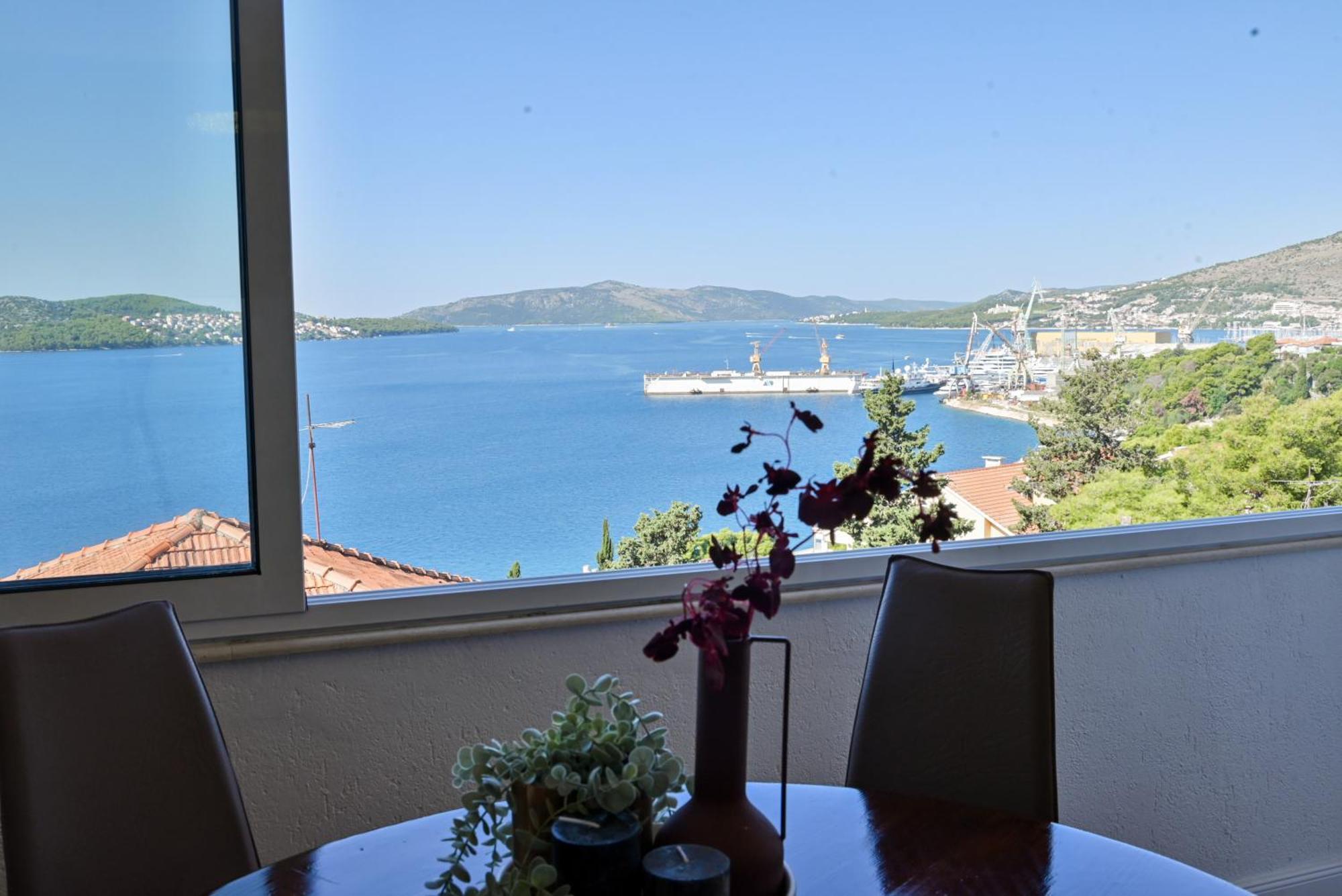 Apartment Spira Puovica Trogir Exterior photo